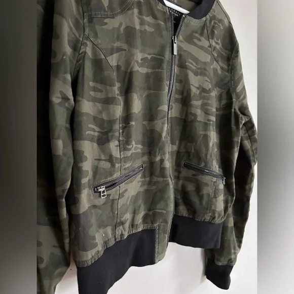 Sanctuary Camo Bomber Jacket from Anthropologie, size medium - Picture 4 of 8
